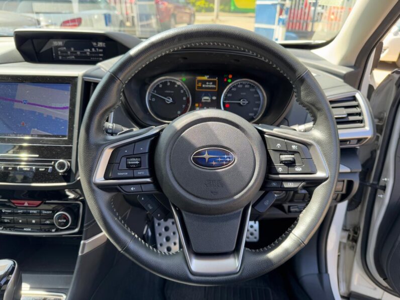 
								Subaru Forester full									