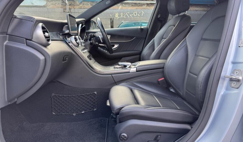 
								Mercedes Benz C200 full									