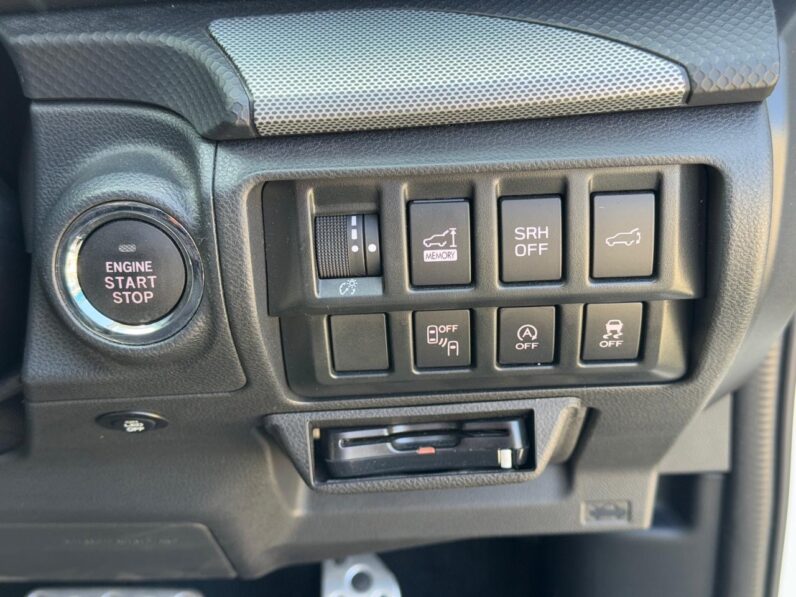 
								Subaru Forester full									