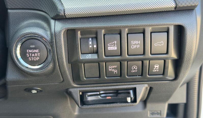 
								Subaru Forester full									