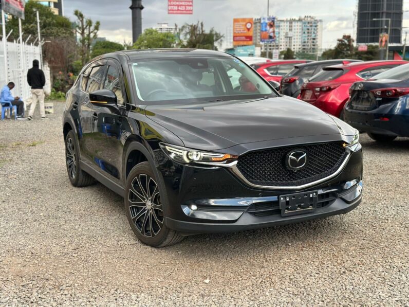 
								Mazda CX-5 full									