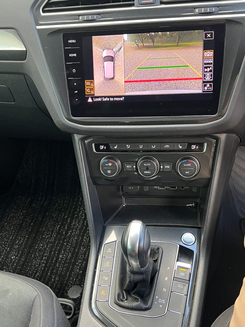 
								Volkswagen Tiguan full									