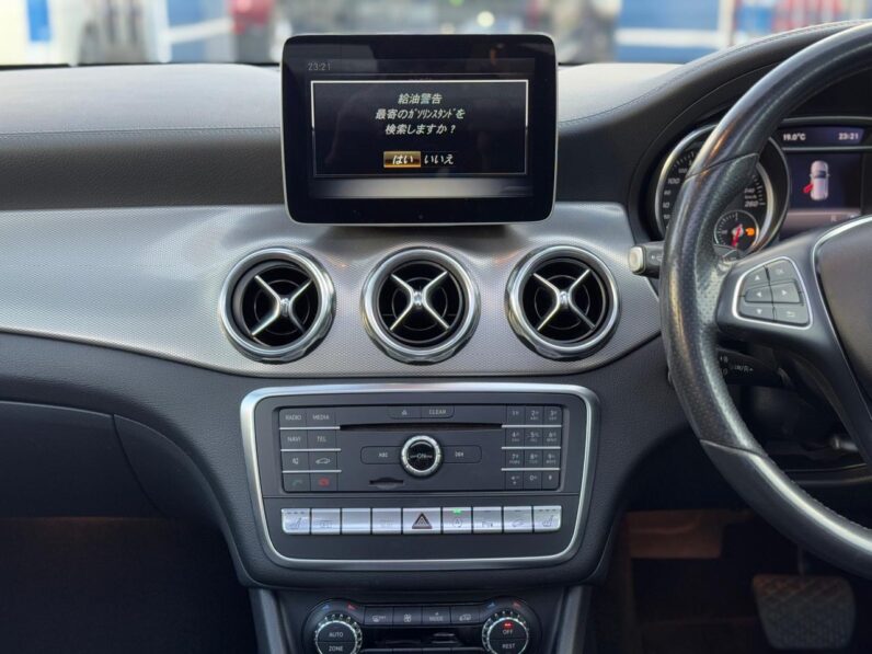
								Mercedes Benz GLA 220 full									
