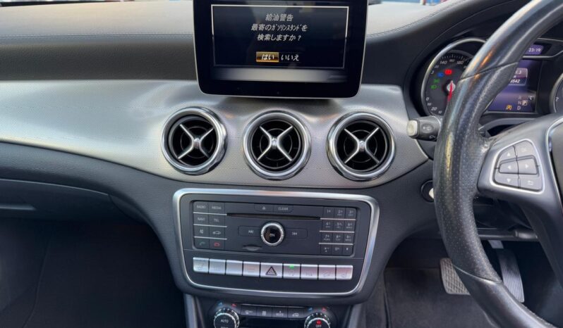 
								Mercedes Benz GLA 220 full									