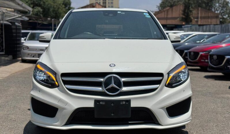 
								Mercedes Benz B180 full									