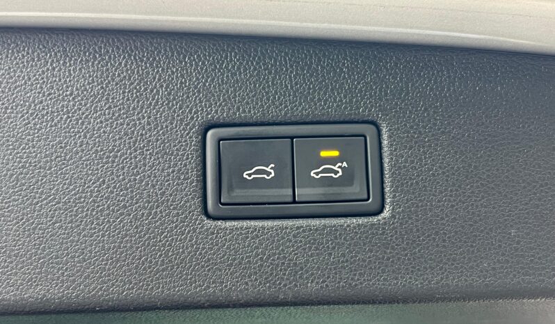 
								Volkswagen Tiguan full									