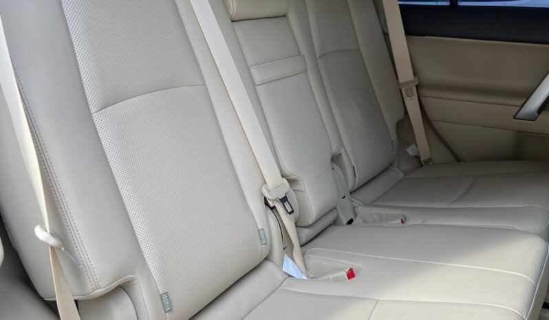 
								Toyota Land Cruiser Prado full									