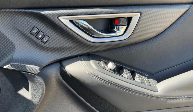 
								Subaru Forester full									