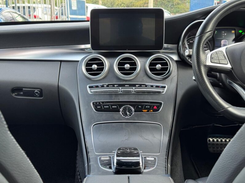 
								Mercedes Benz C200 full									