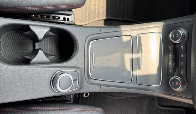 
								Mercedes Benz B180 full									