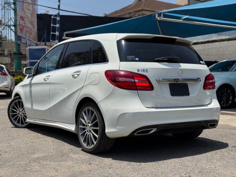 
								Mercedes Benz B180 full									