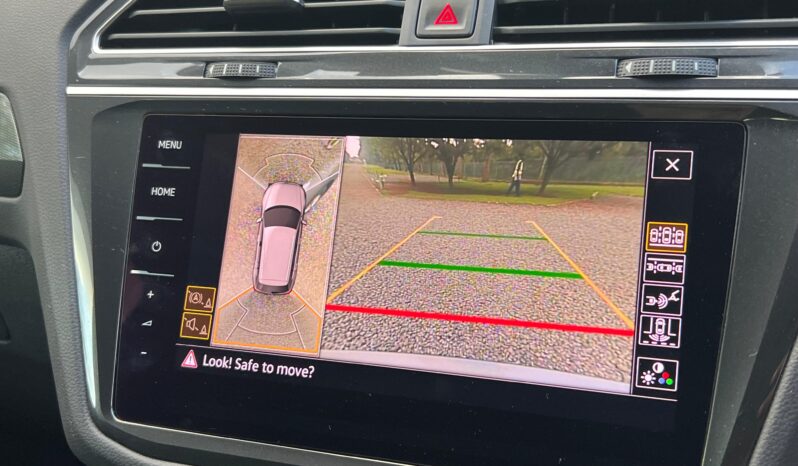 
								Volkswagen Tiguan full									