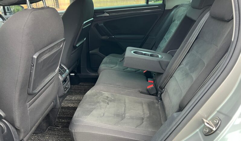 
								Volkswagen Tiguan full									