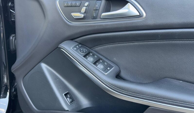 
								Mercedes Benz GLA 220 full									