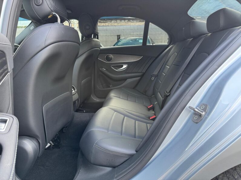 
								Mercedes Benz C200 full									