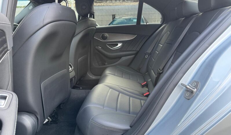 
								Mercedes Benz C200 full									