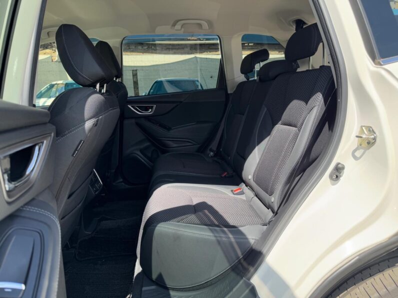 
								Subaru Forester full									