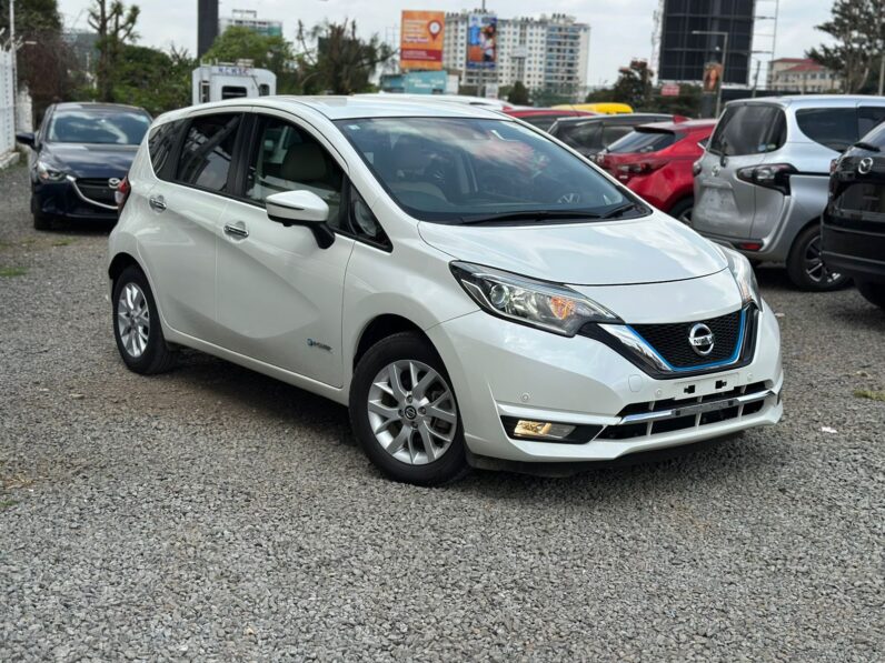 
								Nissan Note full									