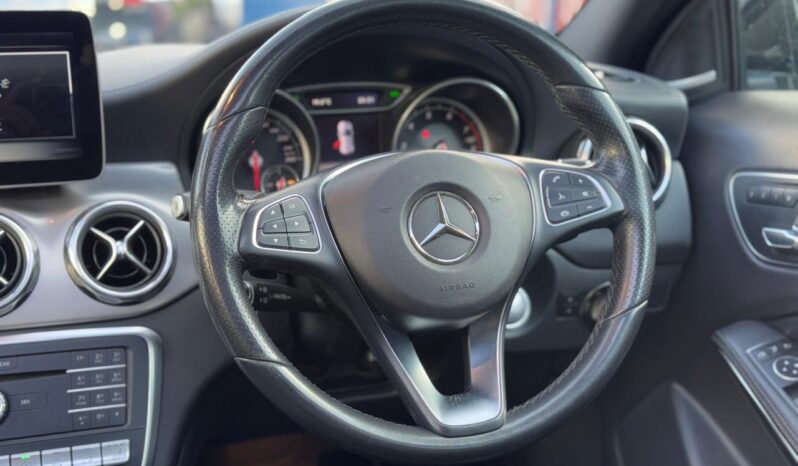 
								Mercedes Benz GLA 220 full									