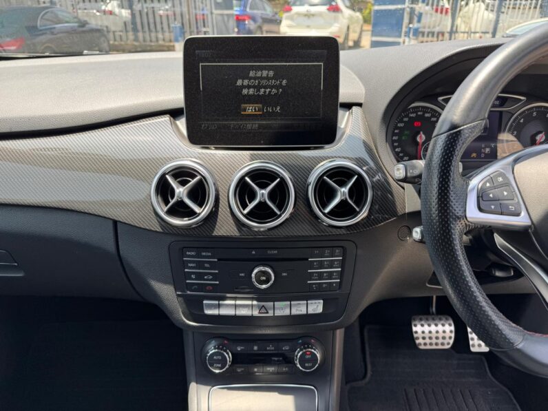 
								Mercedes Benz B180 full									