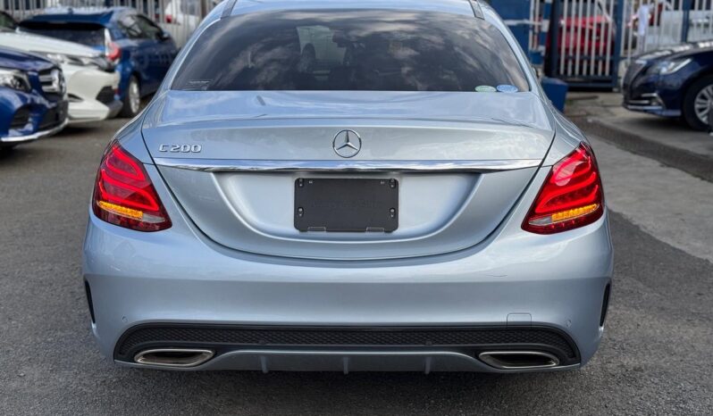 
								Mercedes Benz C200 full									