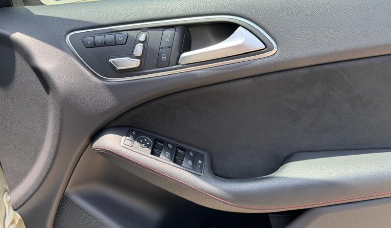 
								Mercedes Benz B180 full									