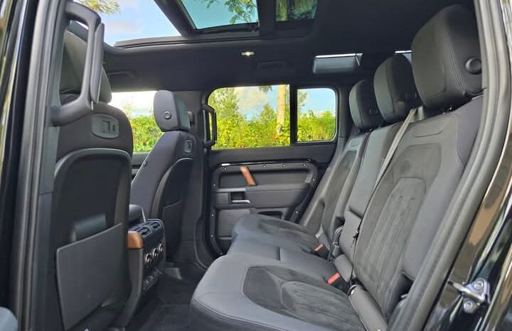 
								Land Rover defender full									