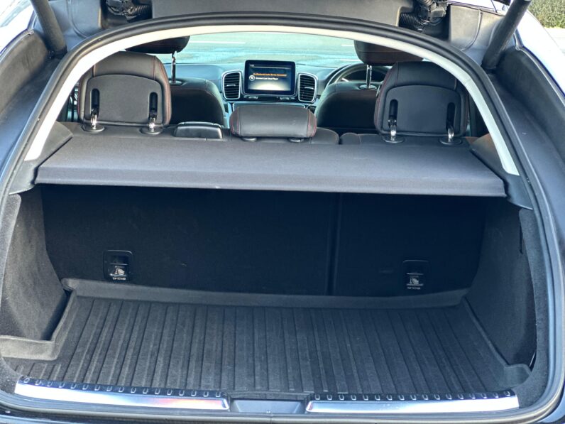 
								Mercedes benz GLE 350d full									