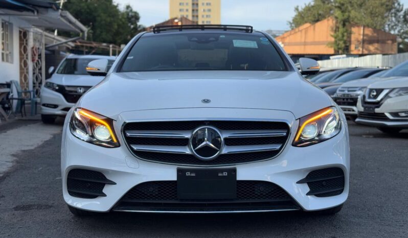 
								Mercedes Benz E250 full									