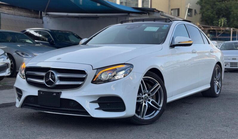 
								Mercedes Benz E250 full									