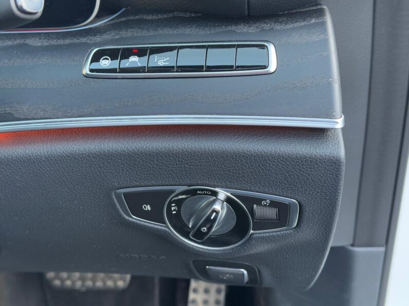 
								Mercedes Benz E250 full									