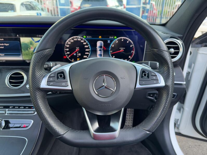 
								Mercedes Benz E250 full									
