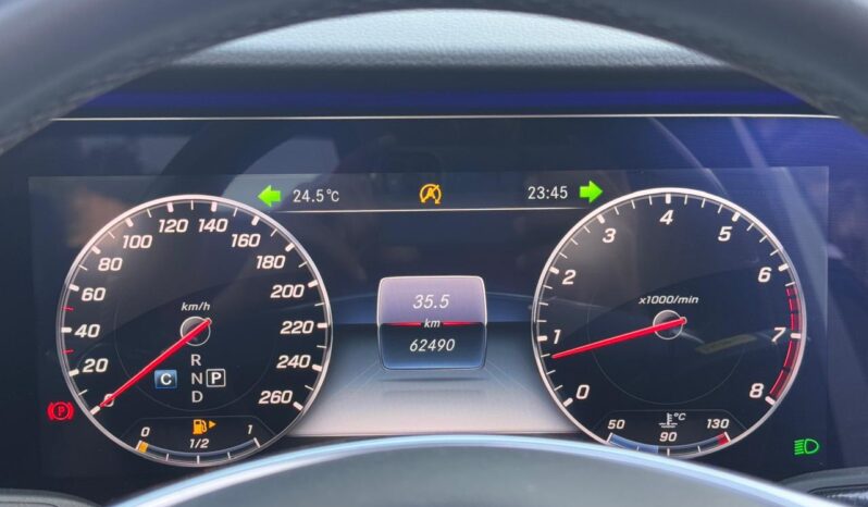 
								Mercedes Benz E250 full									