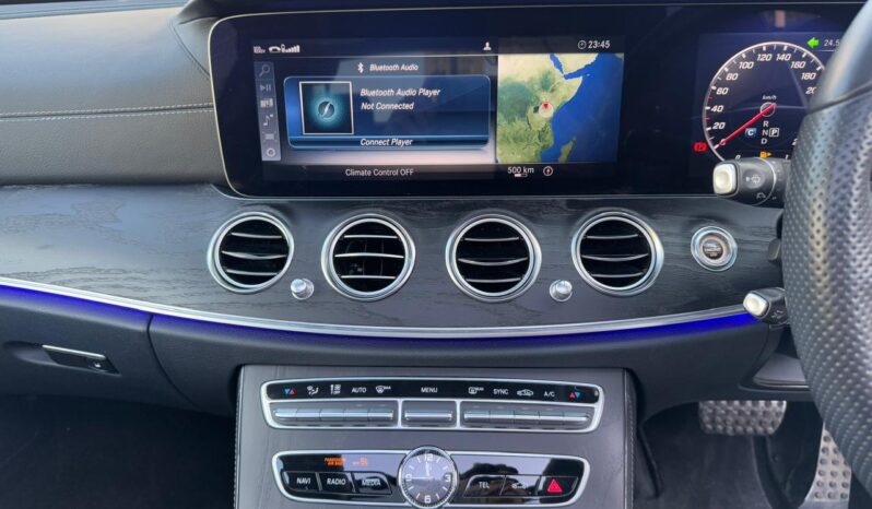 
								Mercedes Benz E250 full									