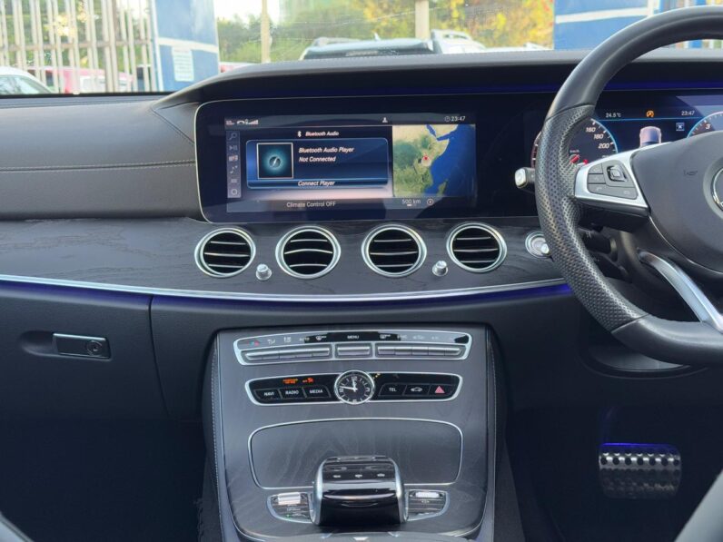 
								Mercedes Benz E250 full									