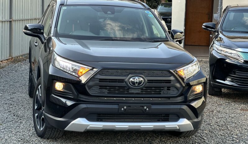 
								Toyota Rav4 adventure full									