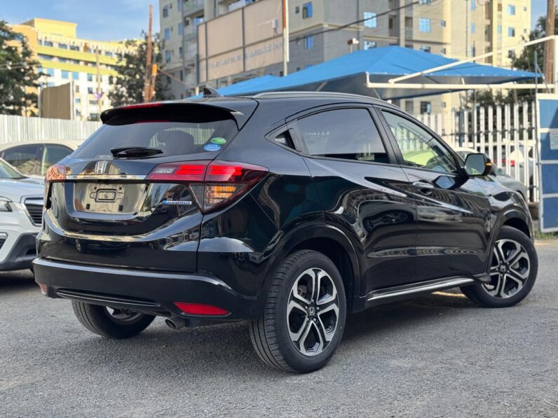 
								Honda Vezel full									