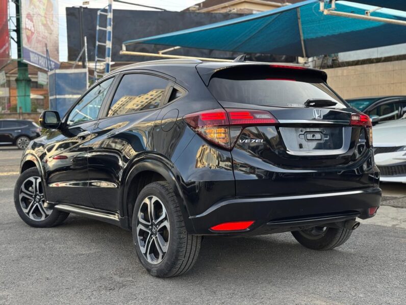 
								Honda Vezel full									