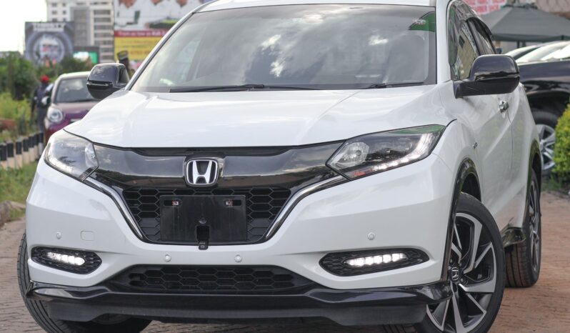 
								Honda vezel Rs full									