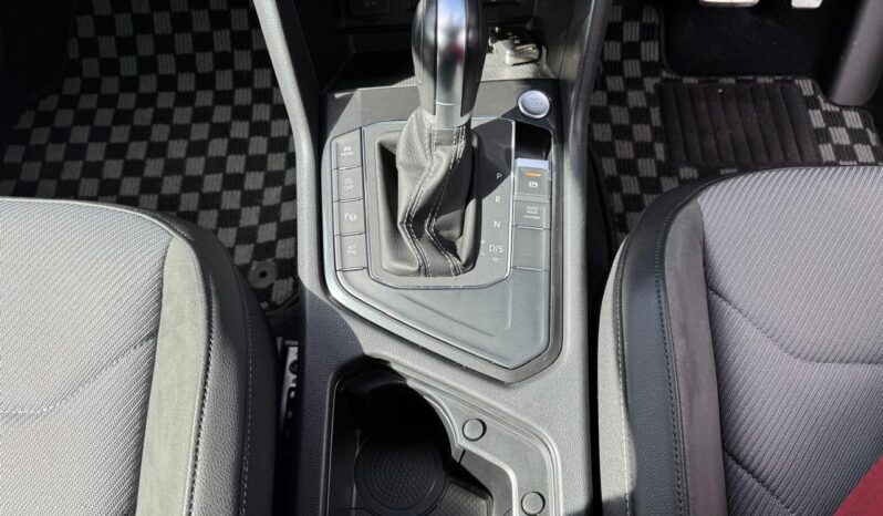 
								Voxwagen Tiguan R line full									