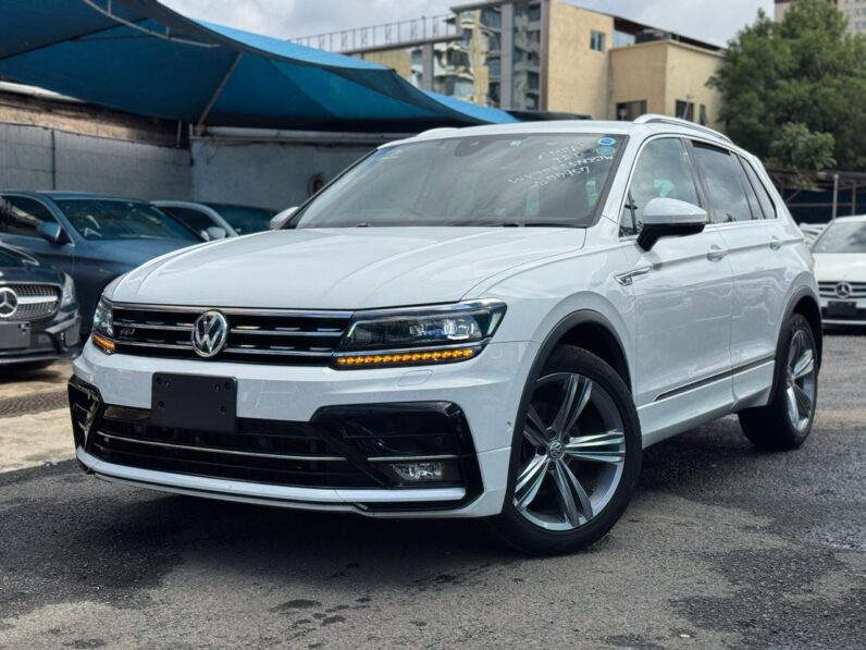 
								Voxwagen Tiguan R line full									