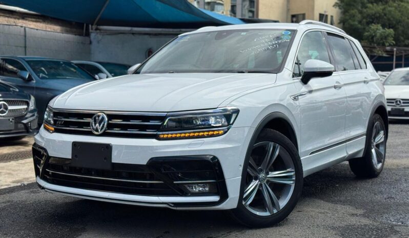 
								Voxwagen Tiguan R line full									