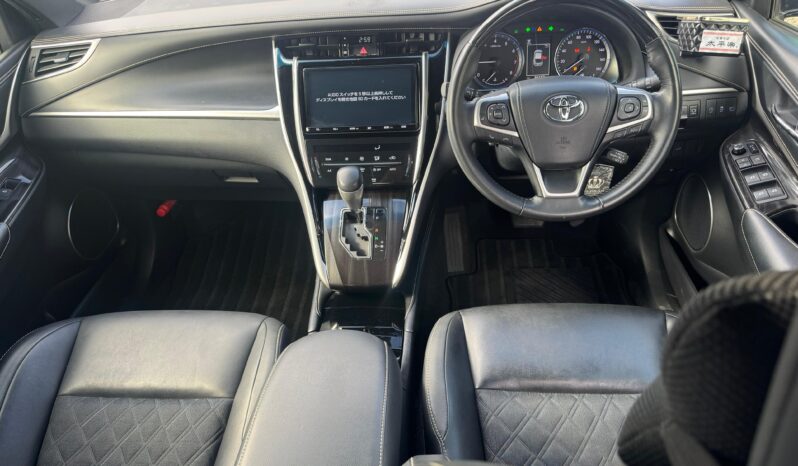 
								Toyota harrier full									