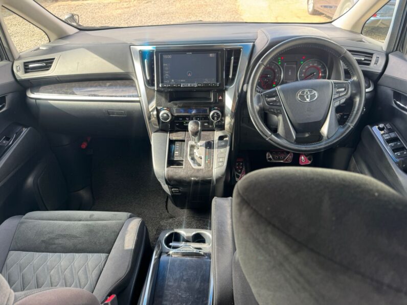 
								Toyota vellfire full									