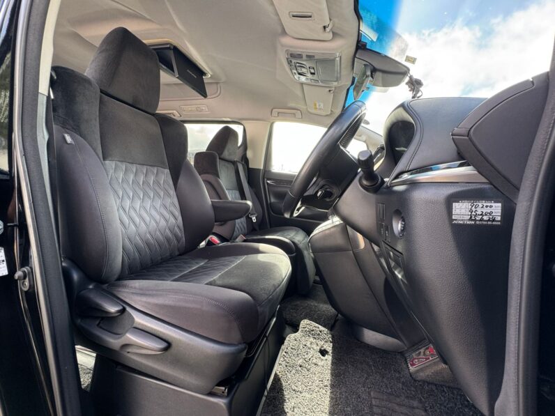 
								Toyota vellfire full									