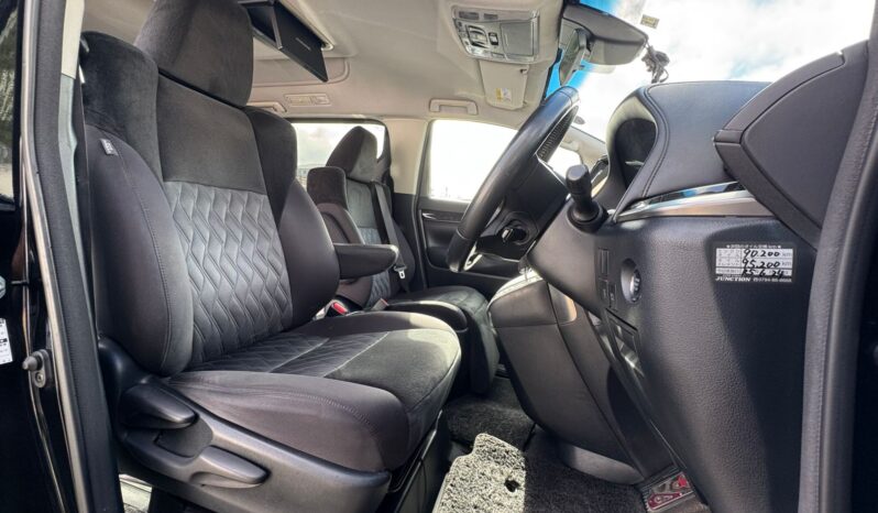 
								Toyota vellfire full									