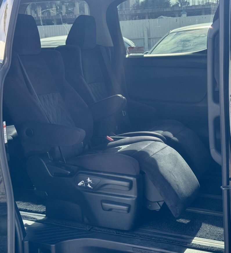 
								Toyota vellfire full									