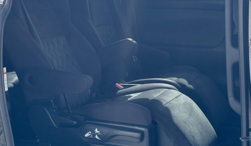 
								Toyota vellfire full									