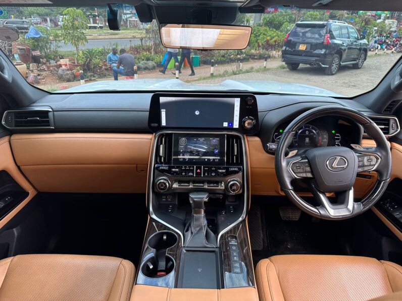 
								Lexus Lx600 full									