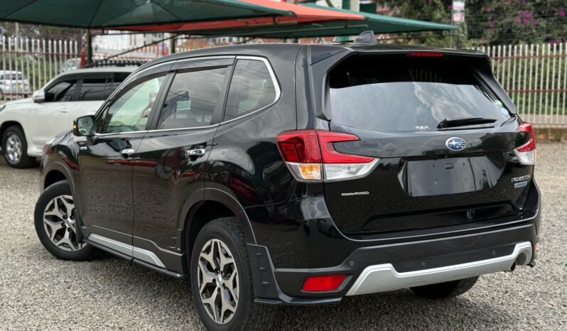 
								Subaru Forester E-Boxer full									